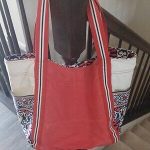 Stylish Red and White Travel Bag